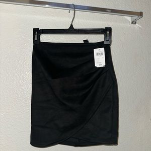 BLACK SUED SPLIT SKIRT